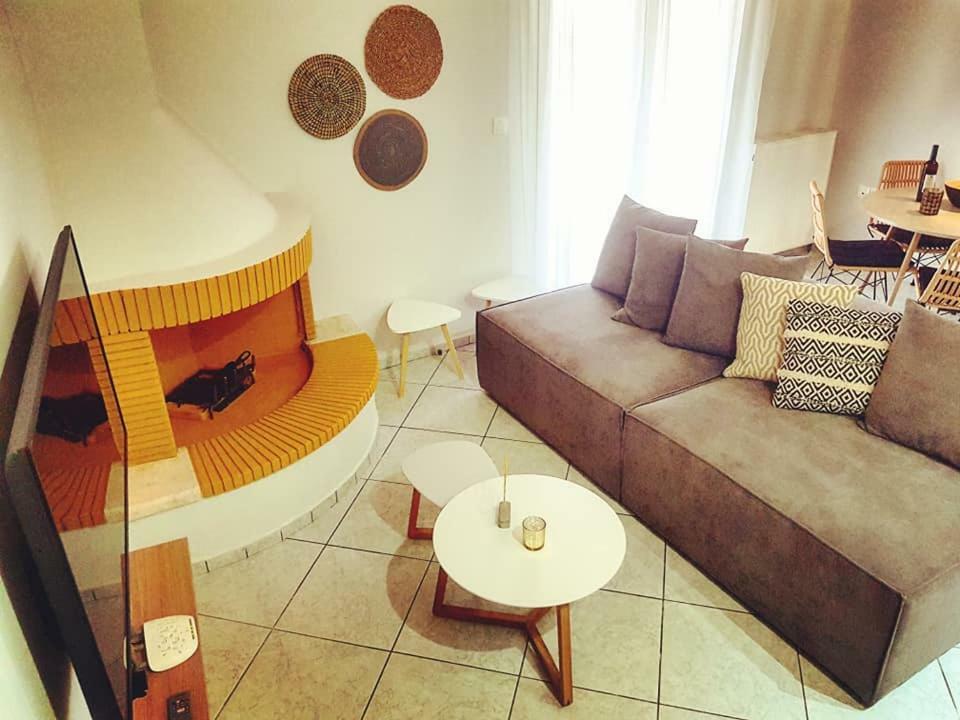 העיירה סקיאתוס Avres Apartment One מראה חיצוני תמונה